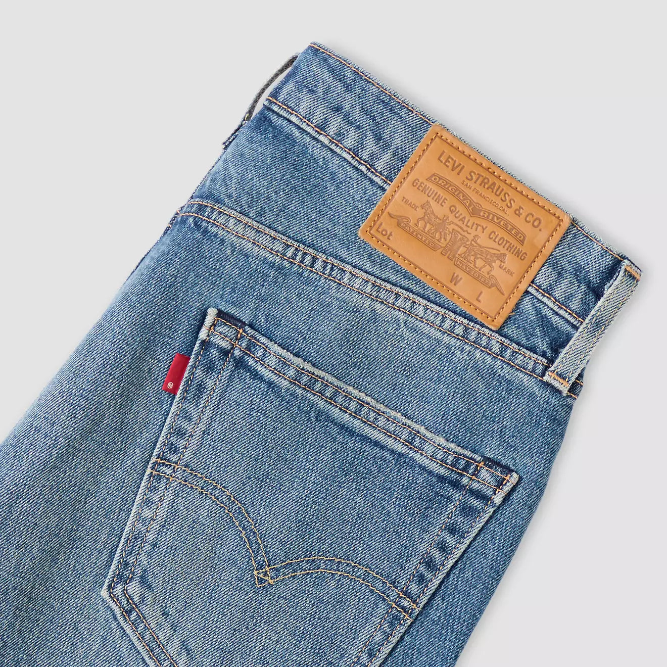 Levi's® 502™ 標準窄腳牛仔褲 | 男裝