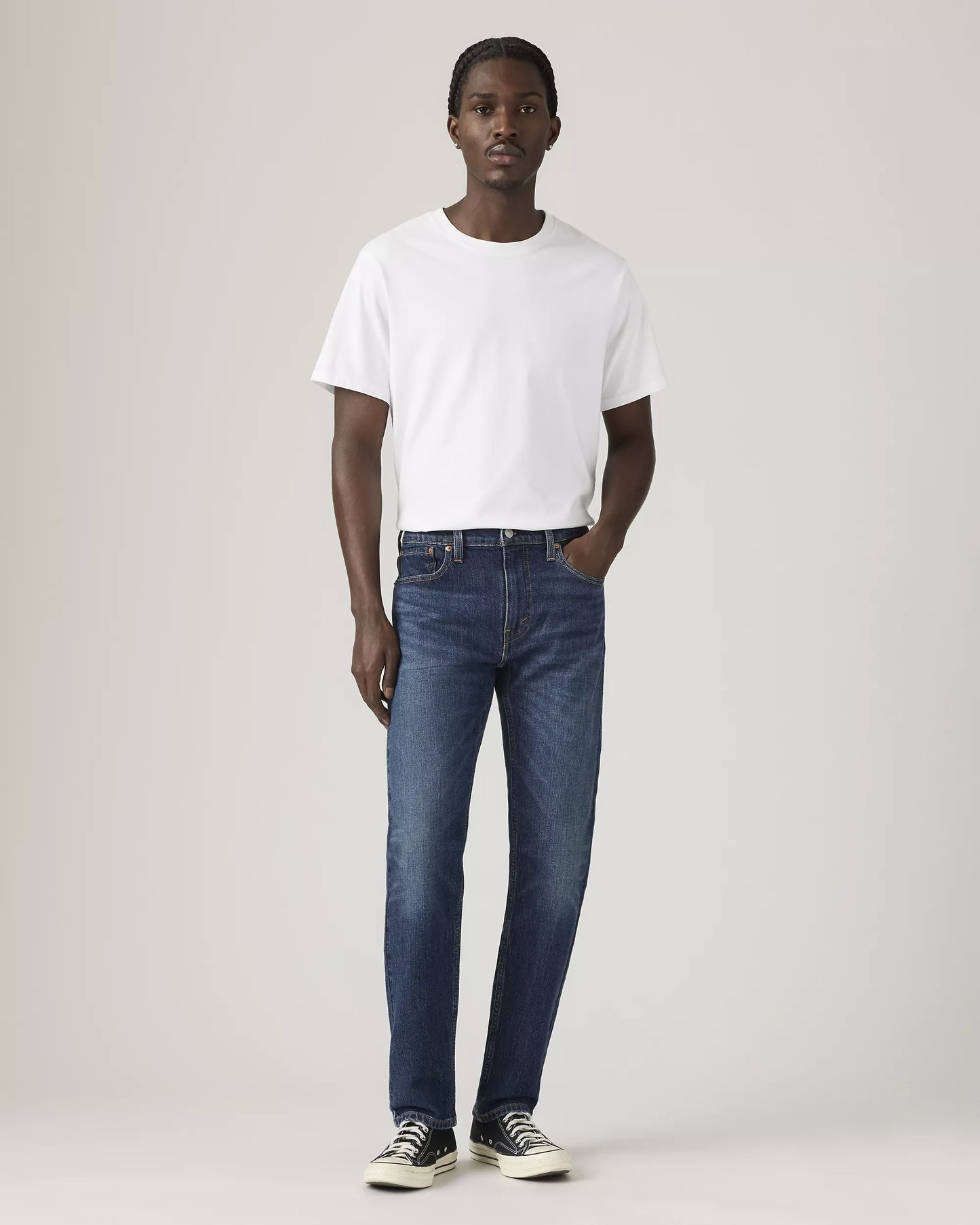 Levi's® 502™ Taper 錐形牛仔褲 | 男裝  