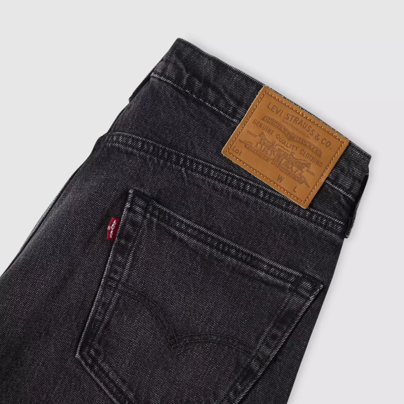 levi's® 502™ 標準窄腳牛仔褲 | 男裝 2950718443032 Black – Levi's 香港