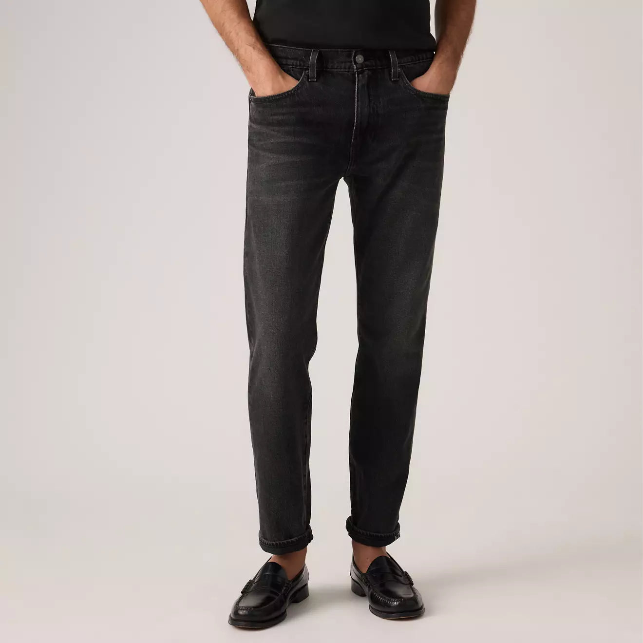 levi's® 502™ 標準窄腳牛仔褲 | 男裝 2950718443032 Black – Levi's 香港