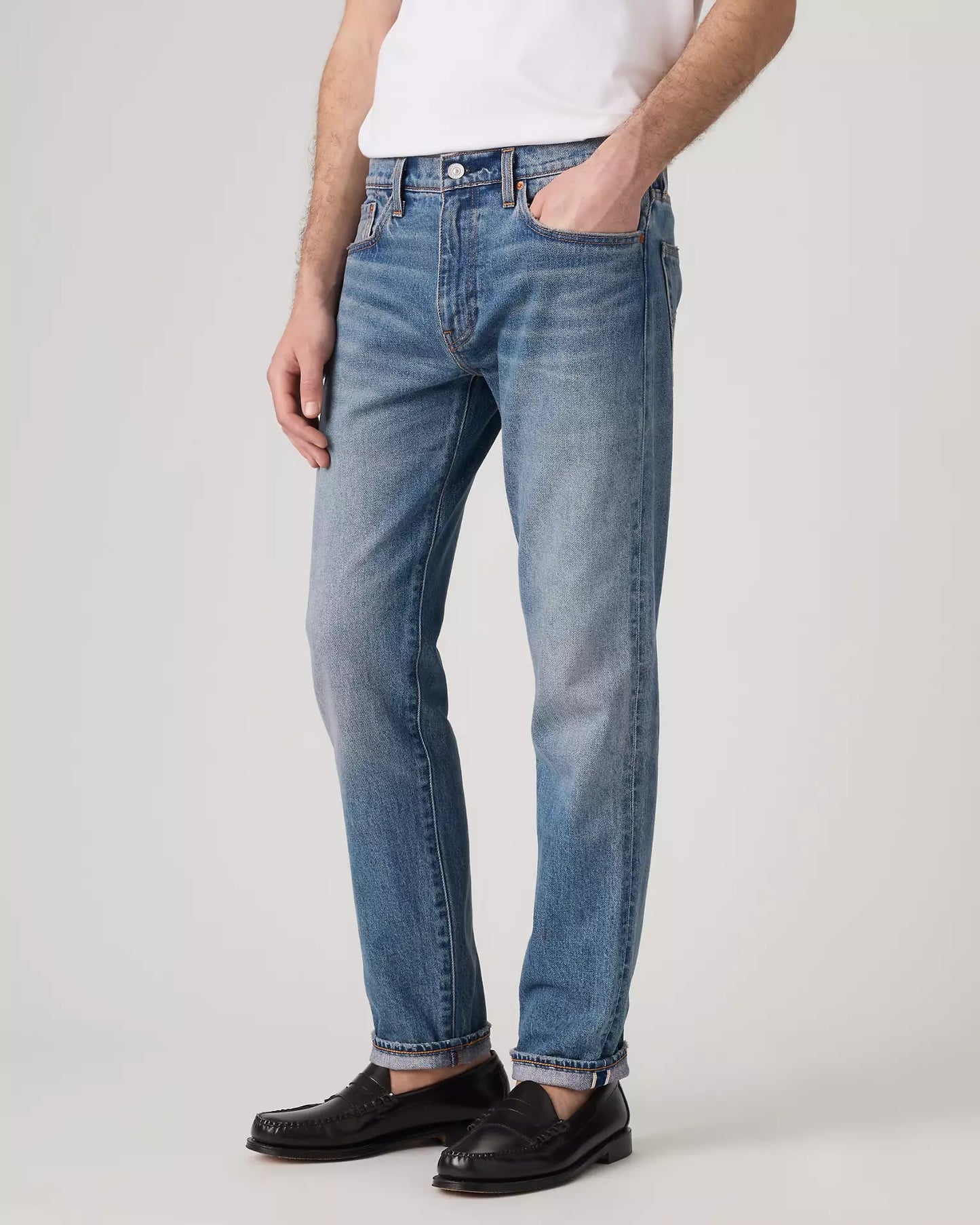 Levi's® 502™ Taper 錐形牛仔褲 | 男裝  