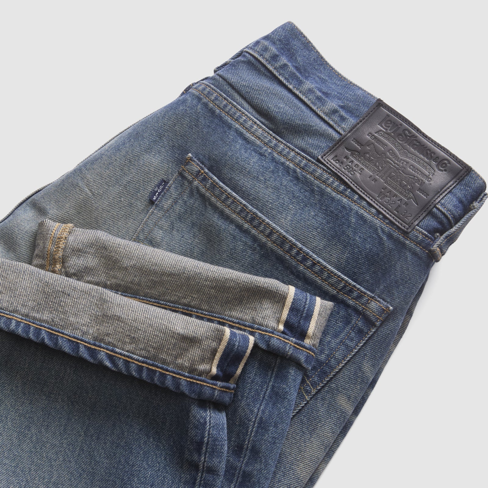 levi’s® blue tab™ 男裝 505™ 標準牛仔褲 A587800092832 Medium Indigo – Levi's 香港