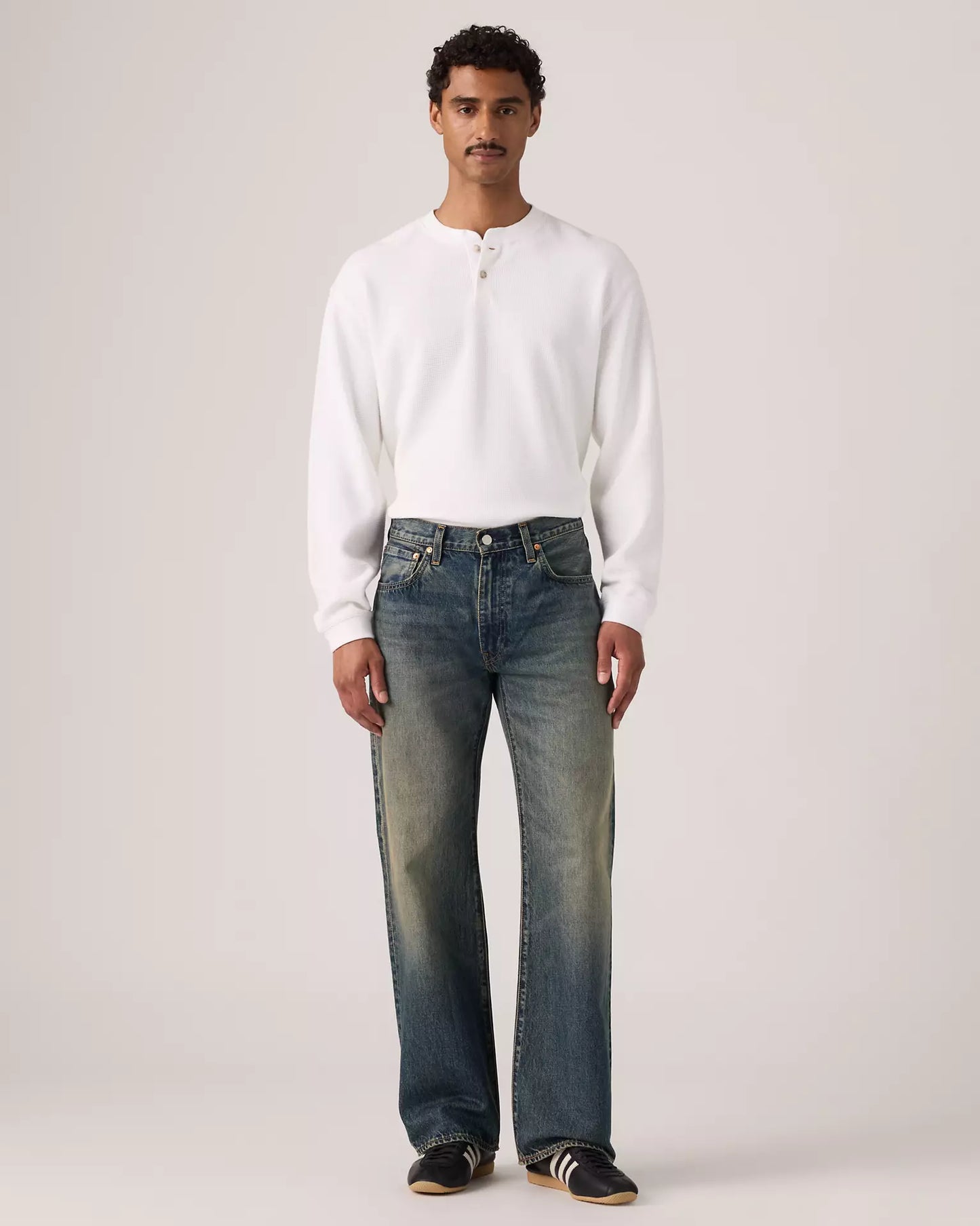 Levi's® 567™ Relaxed Flare 寬鬆喇叭牛仔褲 | 男裝  