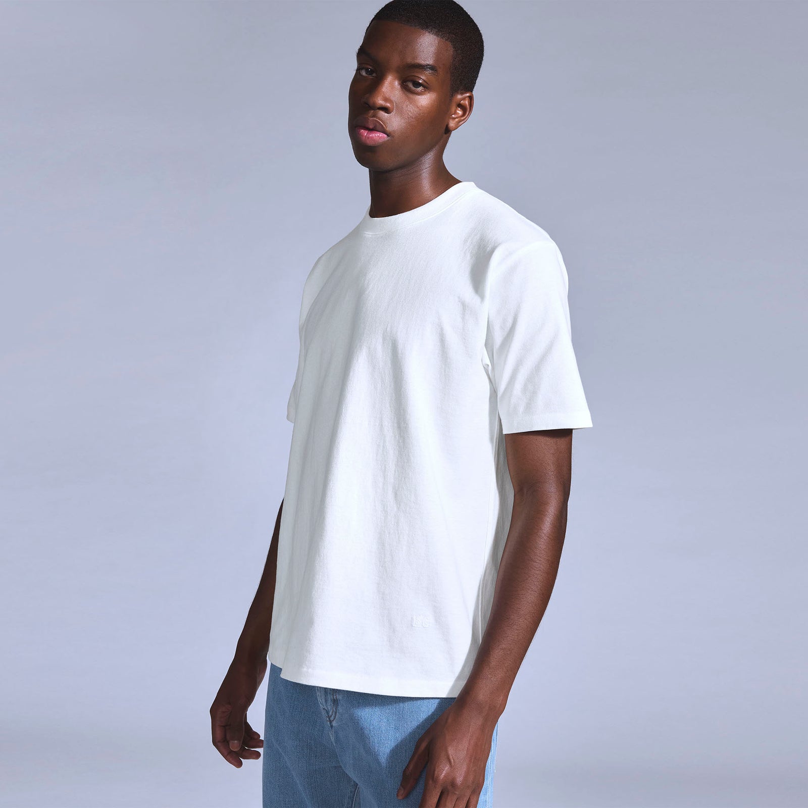 levi's® men's bluetab™  short sleeve relaxed t-shirt 001LJ0001XS- White – Levi's Hong Kong