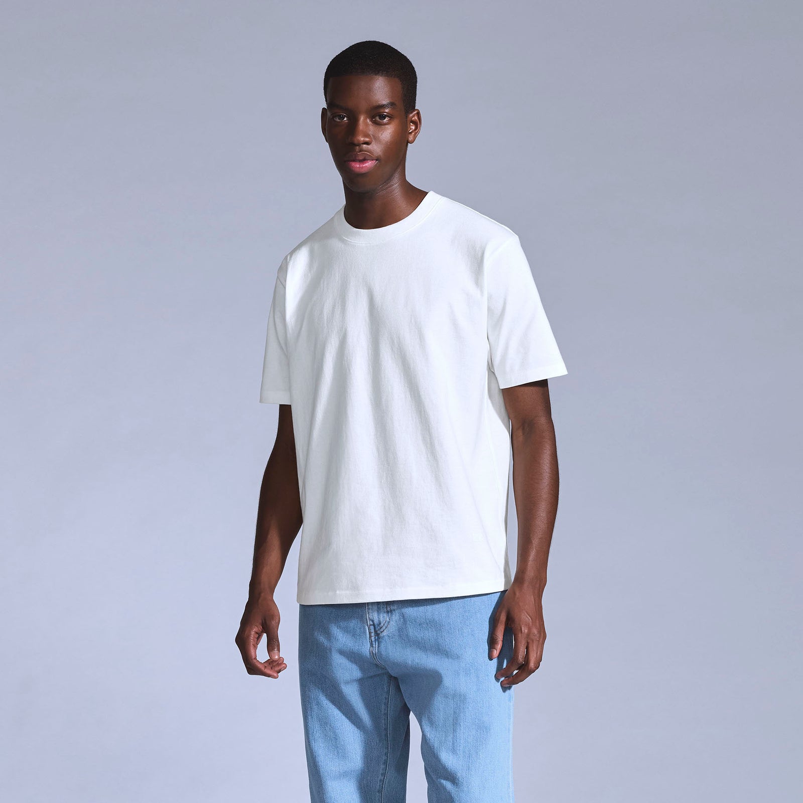 levi's® men's bluetab™  short sleeve relaxed t-shirt 001LJ0001XS- White – Levi's Hong Kong