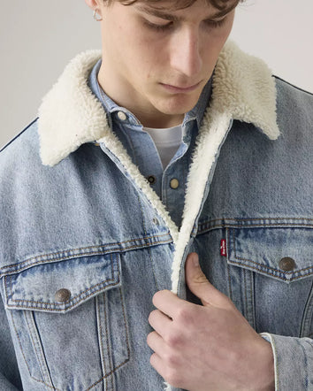 levi's® relaxed sherpa trucker 寬鬆羊毛外套 | 男裝   A57840026S- Light Indigo  – Levi's 香港