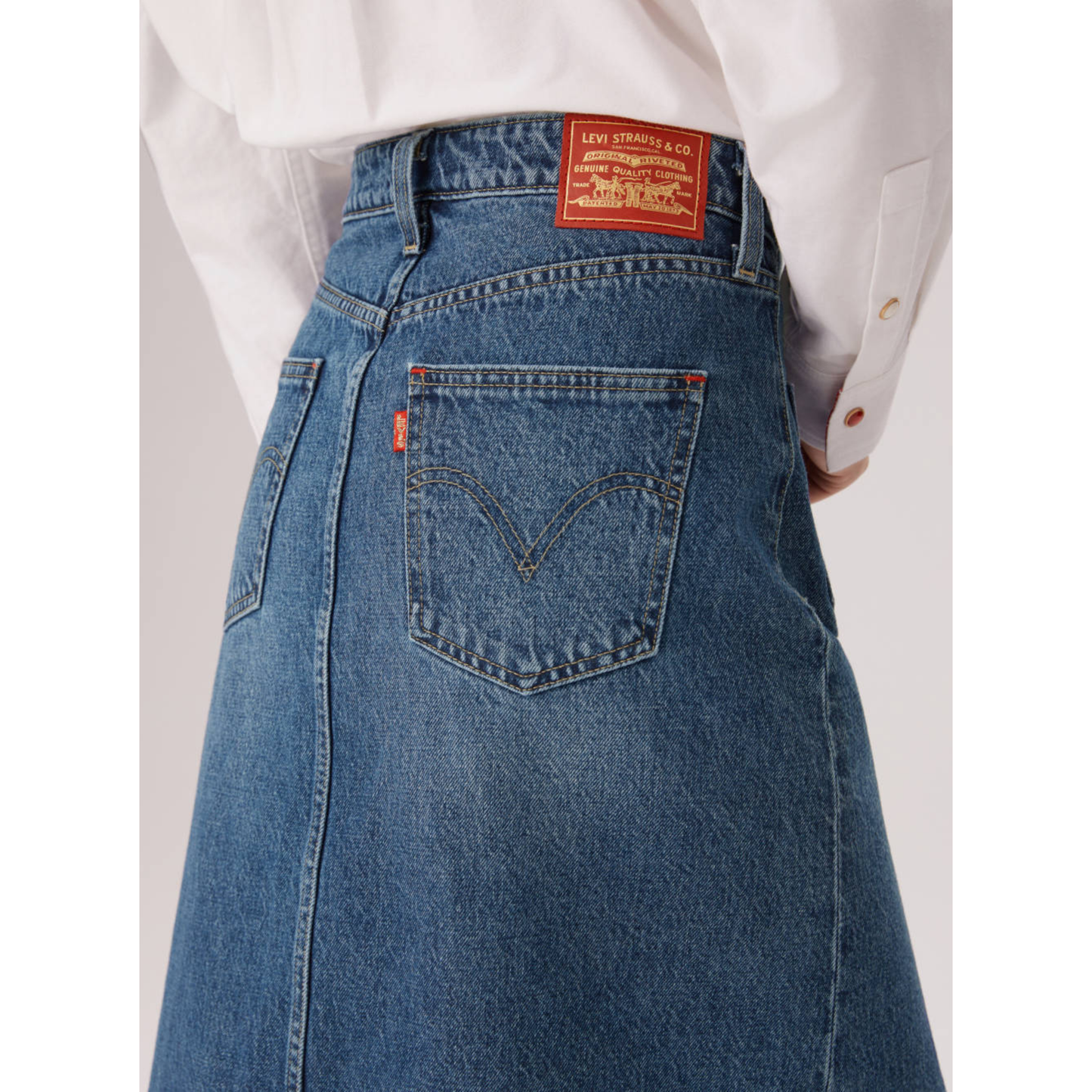 Levi's® 鈕扣前開叉牛仔短裙 | 女裝