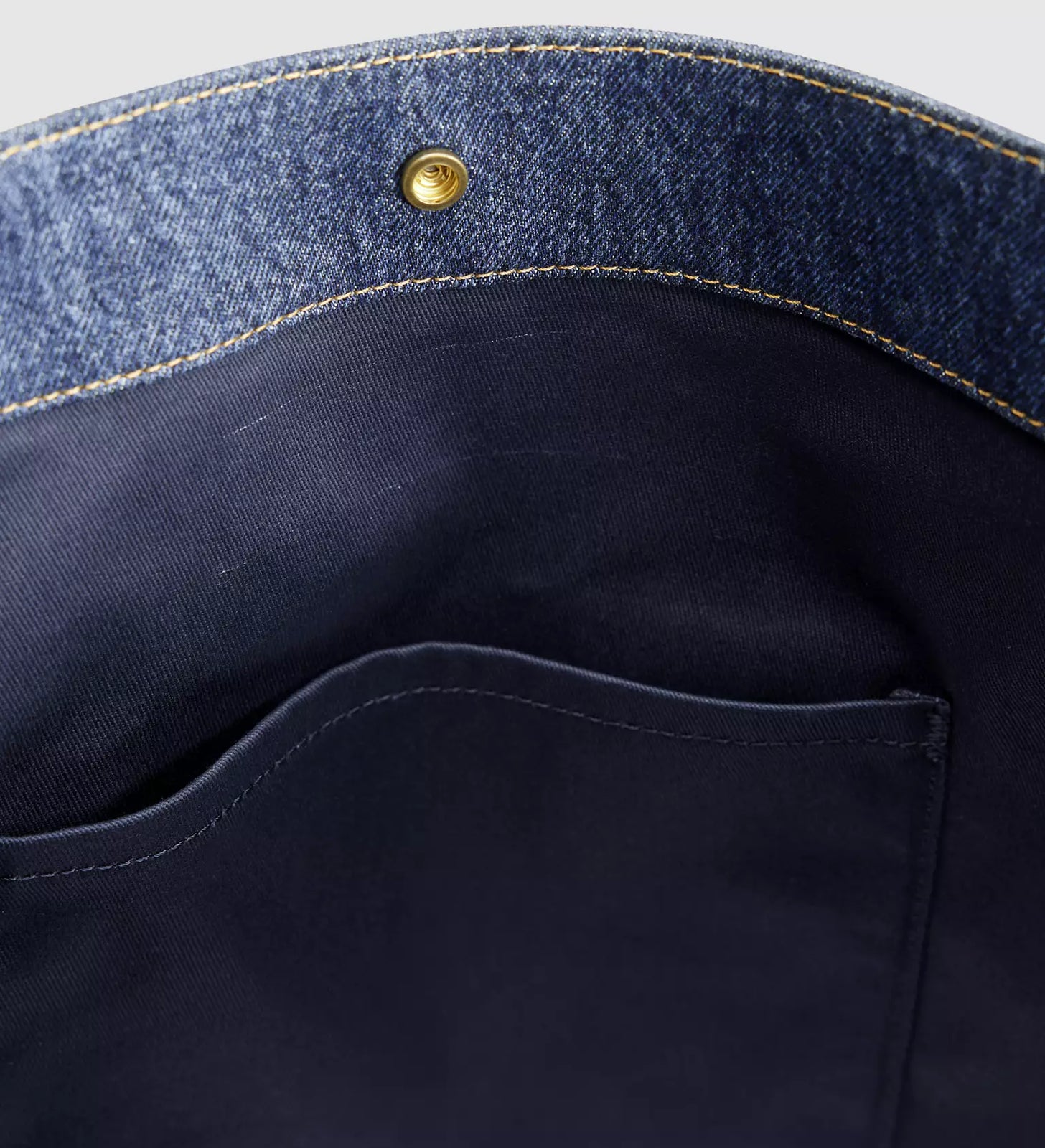 levi's® medium heritage 中型復古手袋 | 女裝   005DN0001OS- Dark Indigo – Levi's 香港