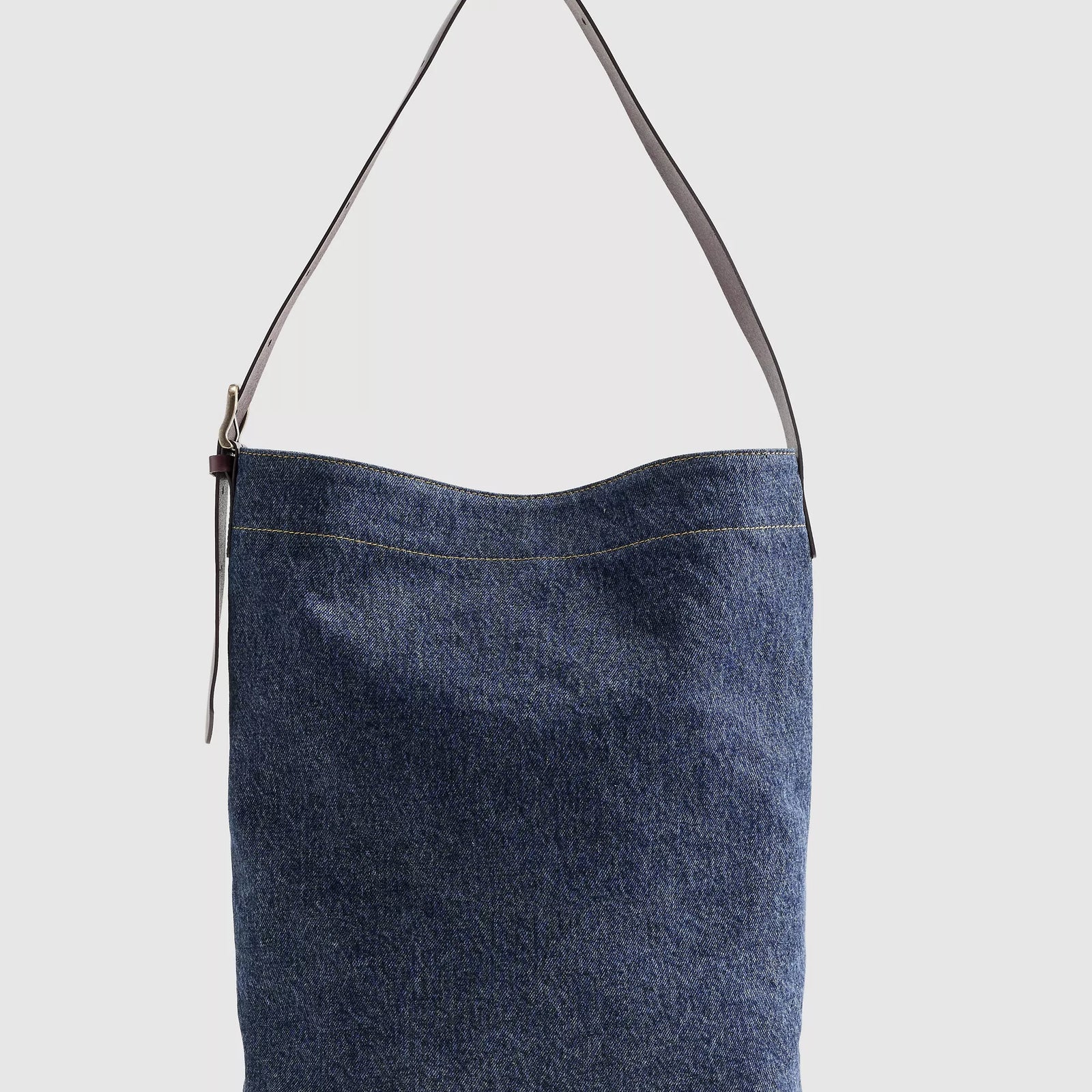 levi's® women's medium heritage bag 005DN0001OS- Dark Indigo – Levi's Hong Kong