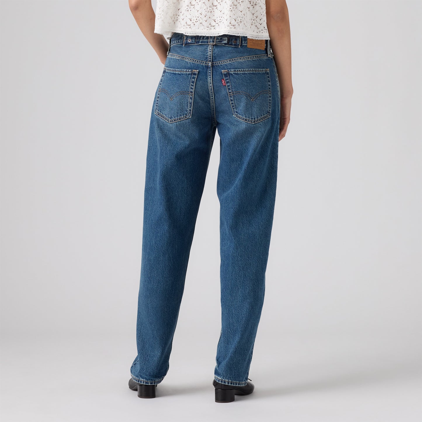 ROSÉ's Style Levi's® Women's Loose Taper Jeans