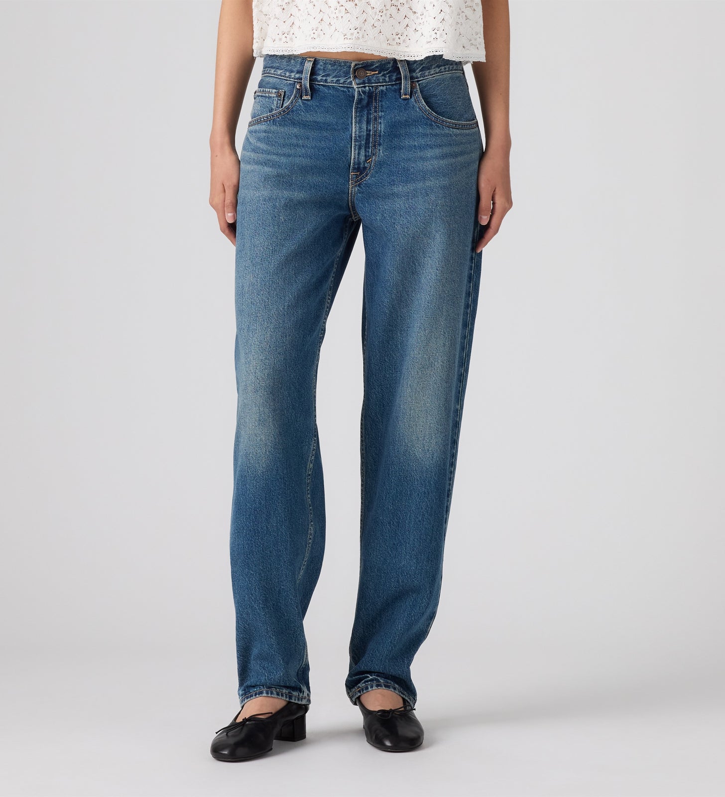 rosé's style levi's® women's loose taper jeans 0083N00492431 Medium Indigo – Levi's Hong Kong
