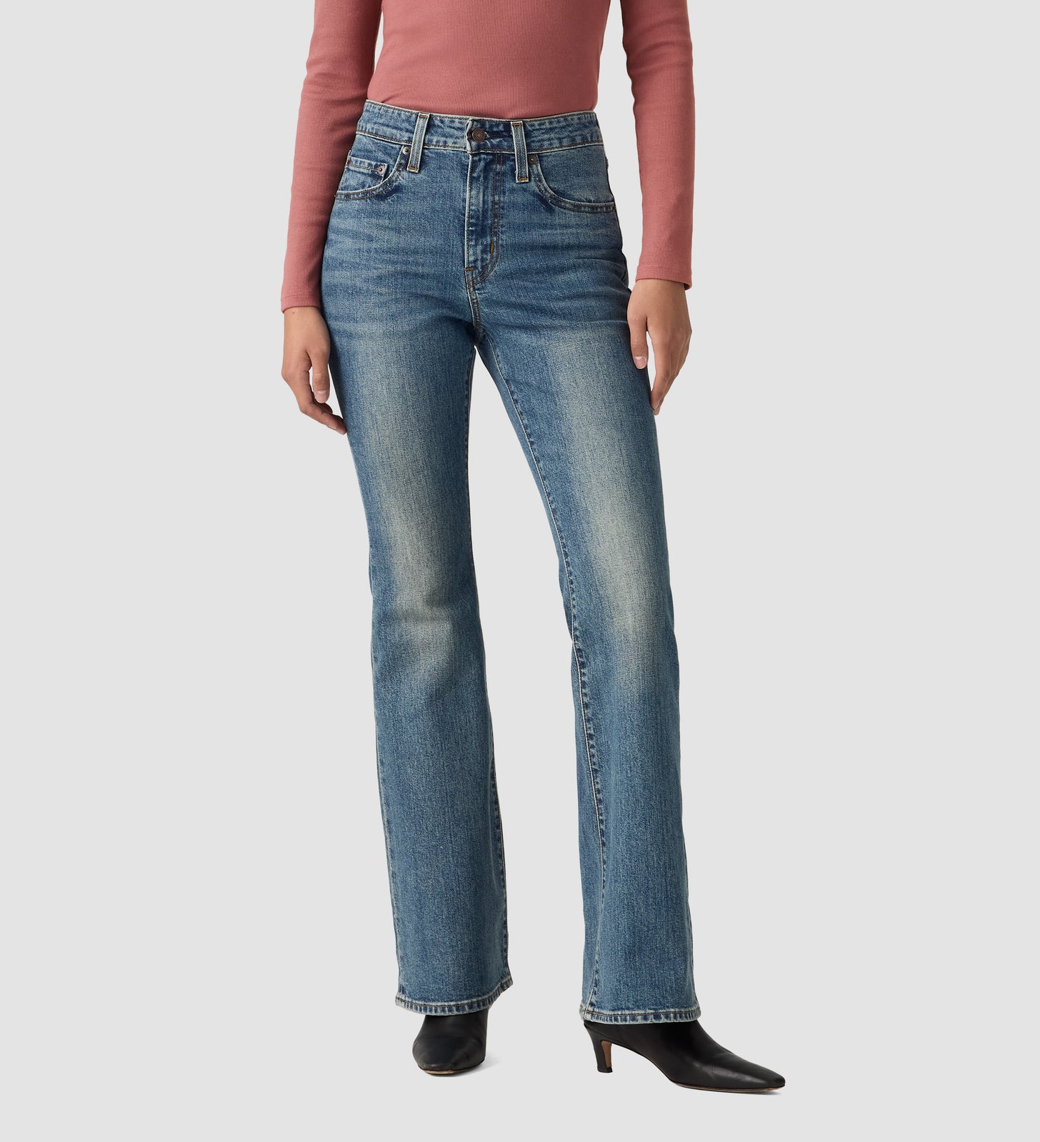 levi's® 726 high-rise flare 高腰喇叭牛仔褲 | 女裝   A341001682528 Medium Indigo – Levi's 香港