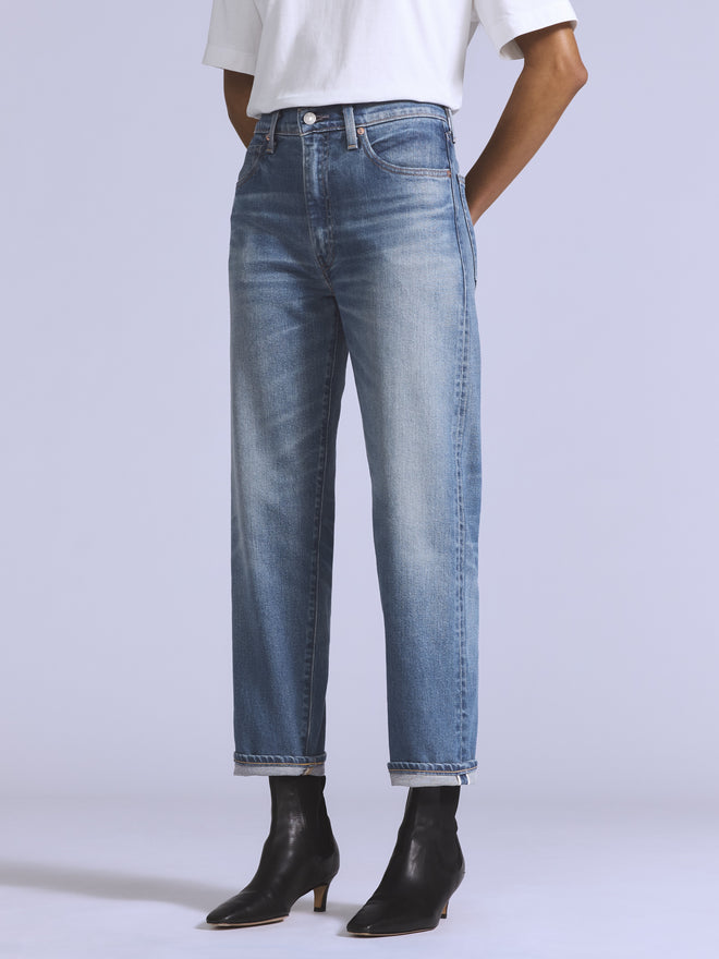 levi’s® blue tab™ women’s column jeans A588800122430 Medium Indigo  – Levi's Hong Kong