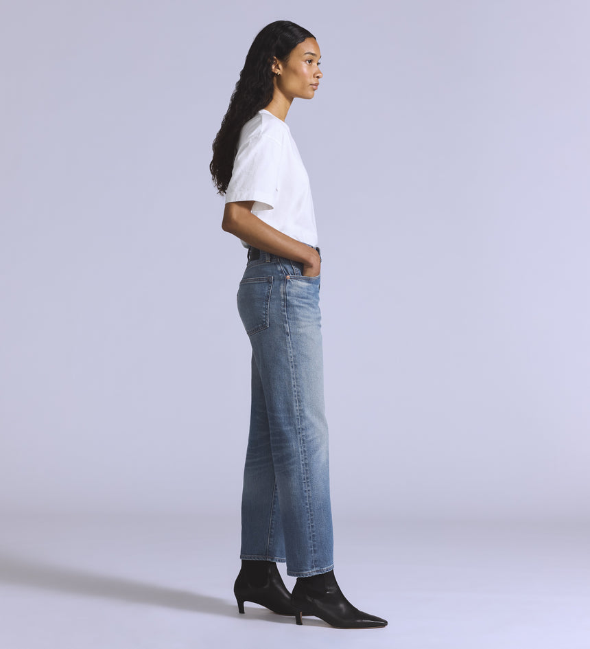 levi’s® blue tab™ women’s column jeans A588800122430 Medium Indigo – Levi's Hong Kong