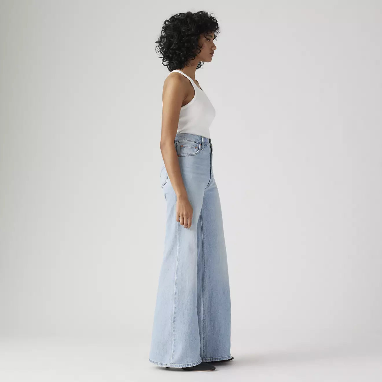 levi's® ribcage 高腰喇叭牛仔褲 | 女裝 A750300212430 Light Indigo – Levi's 香港