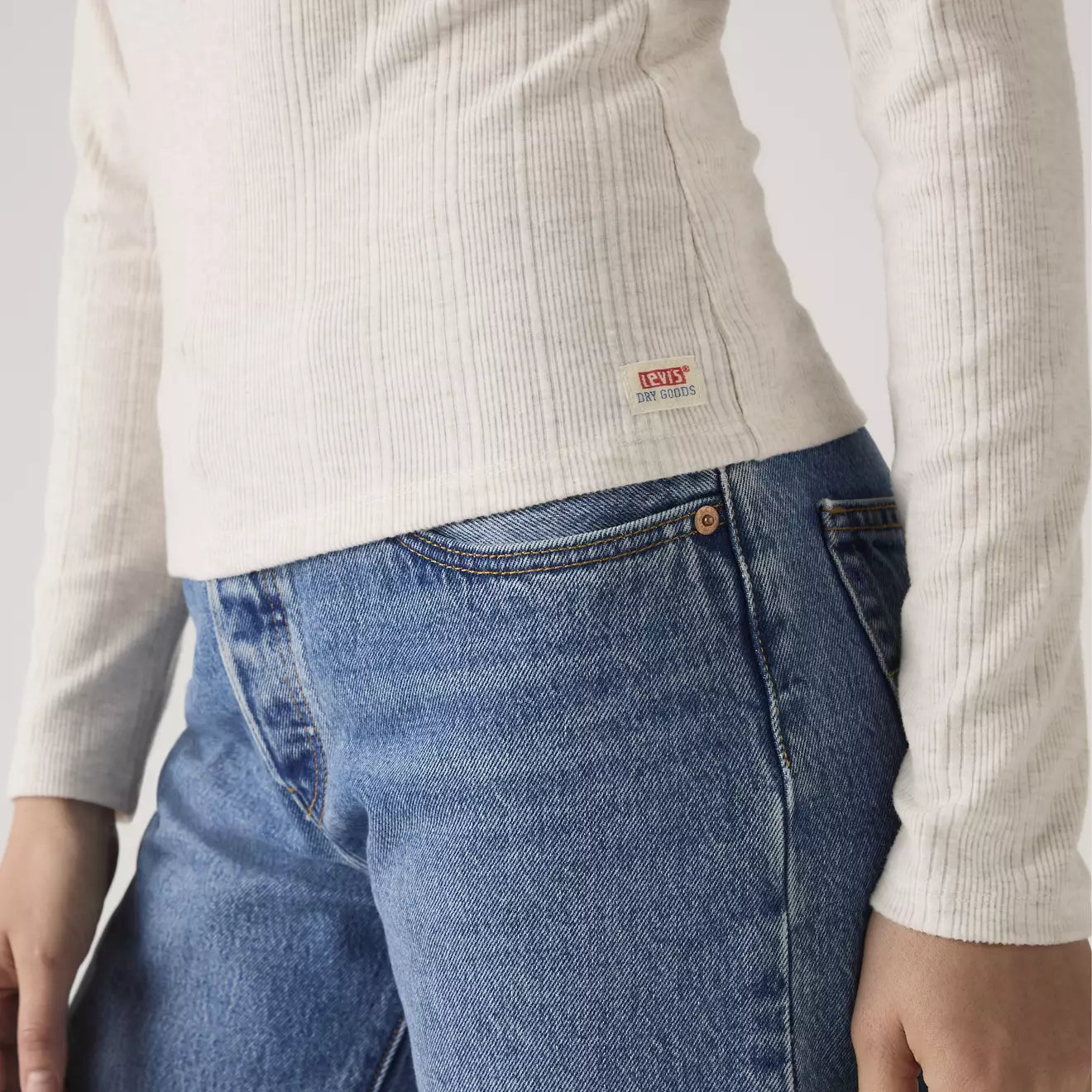 levi's® dry goods supersoft 超柔軟長袖 t恤 | 女裝   003Q10000XS- Neutral – Levi's 香港