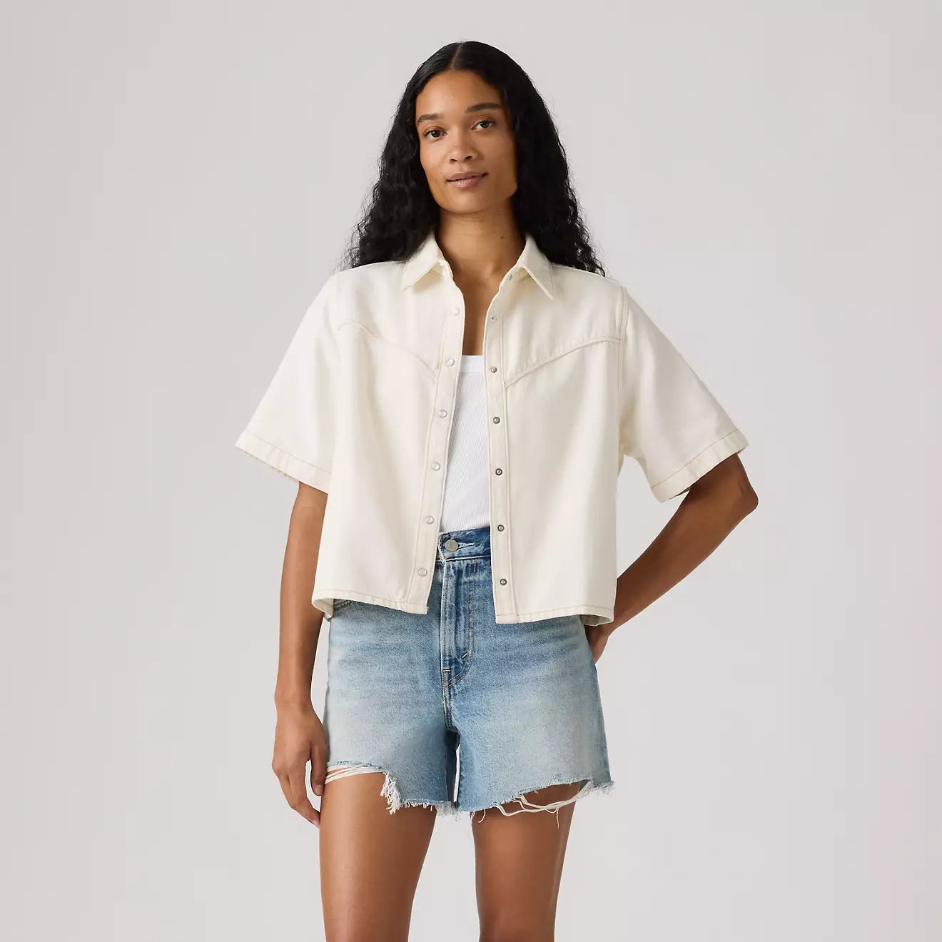  levi's® logan 短袖牛仔襯衫 | 女裝   005CR0001M- White – Levi's 香港