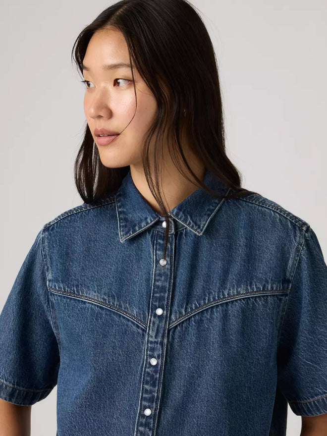  levi's® logan 短袖牛仔襯衫 | 女裝   005CR0003XS- Dark Indigo  – Levi's 香港