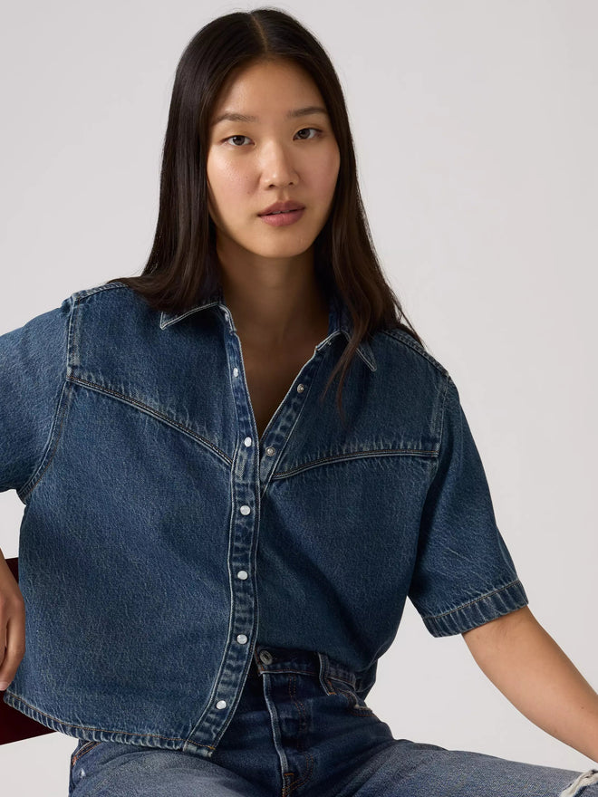  levi's® logan 短袖牛仔襯衫 | 女裝   005CR0003XS- Dark Indigo  – Levi's 香港