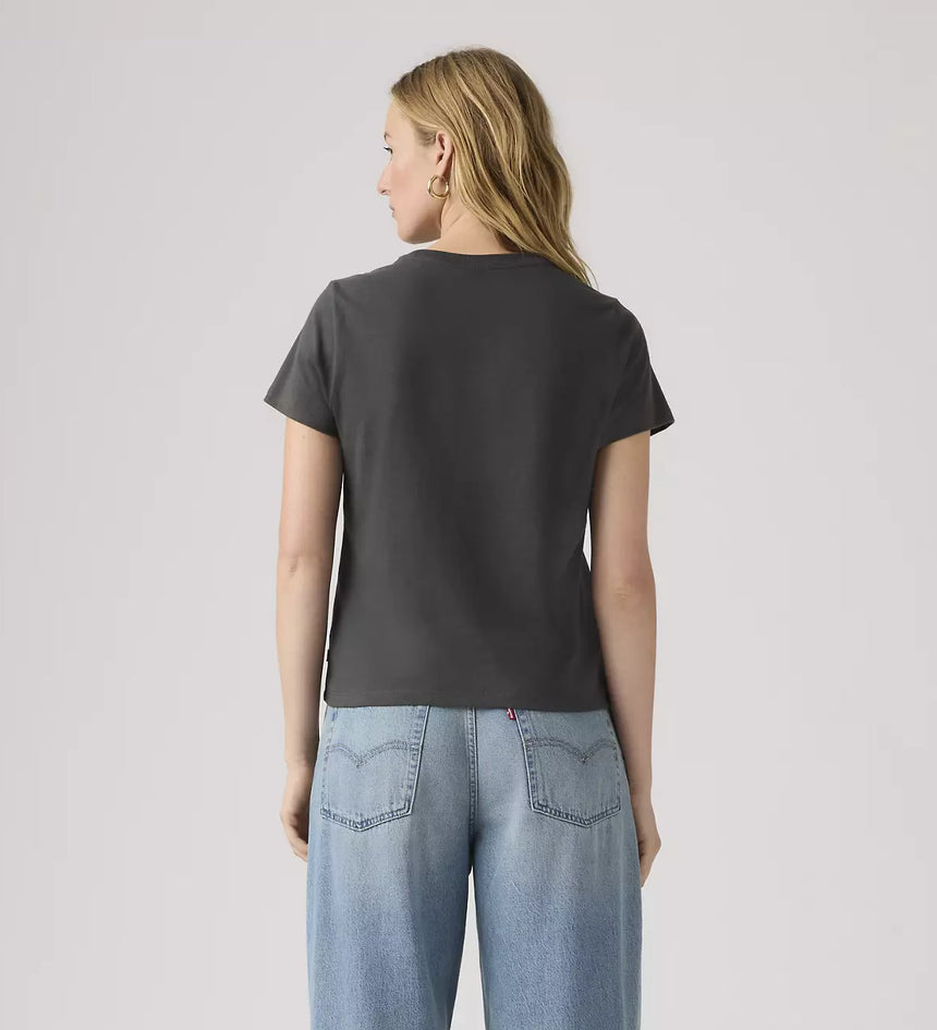 levi's® women's graphic favorite tee 005GV0030XS- Black – Levi's Hong Kong