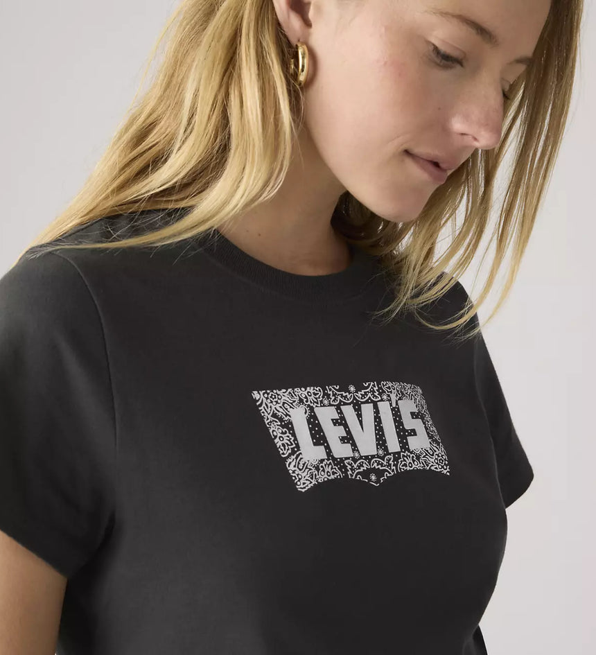 levi's® women's graphic favorite tee 005GV0030XS- Black – Levi's Hong Kong