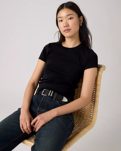 Levi's® Essential Baby Tee 基本款修身 T 恤 | 女裝  