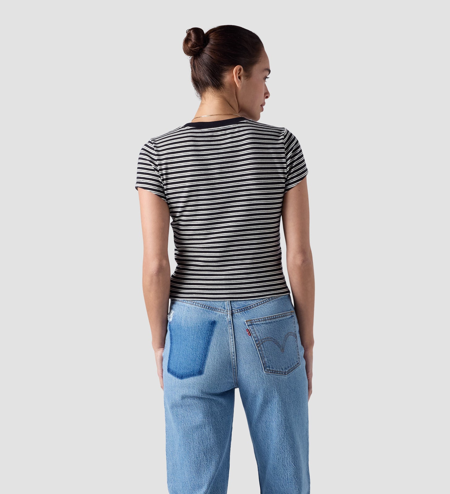 rosé朴彩英同款 levi's® essential baby t 恤 | 女裝 0085R0020XS- Black – Levi's 香港