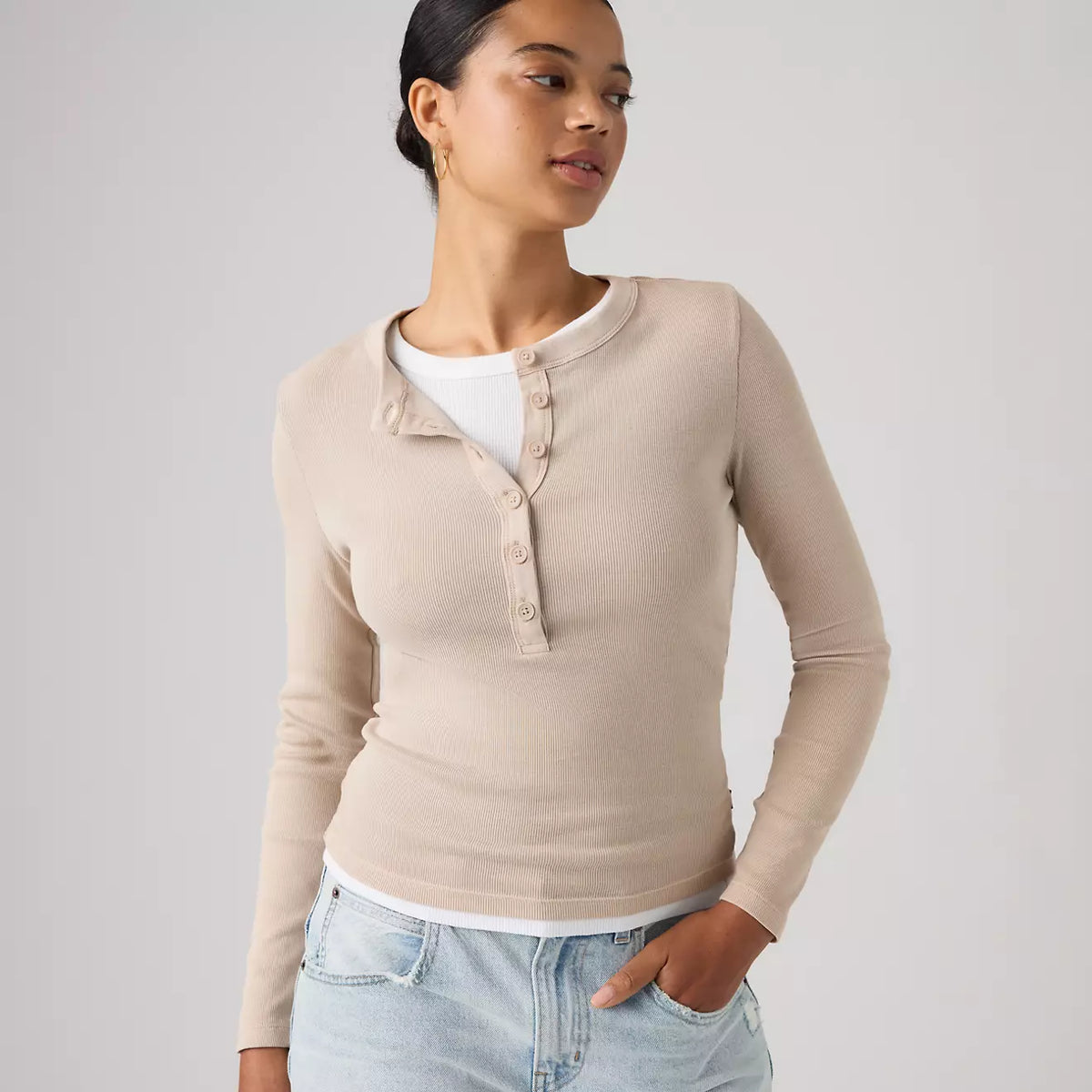 Levi's® Women's Essential Long-Sleeve Henley