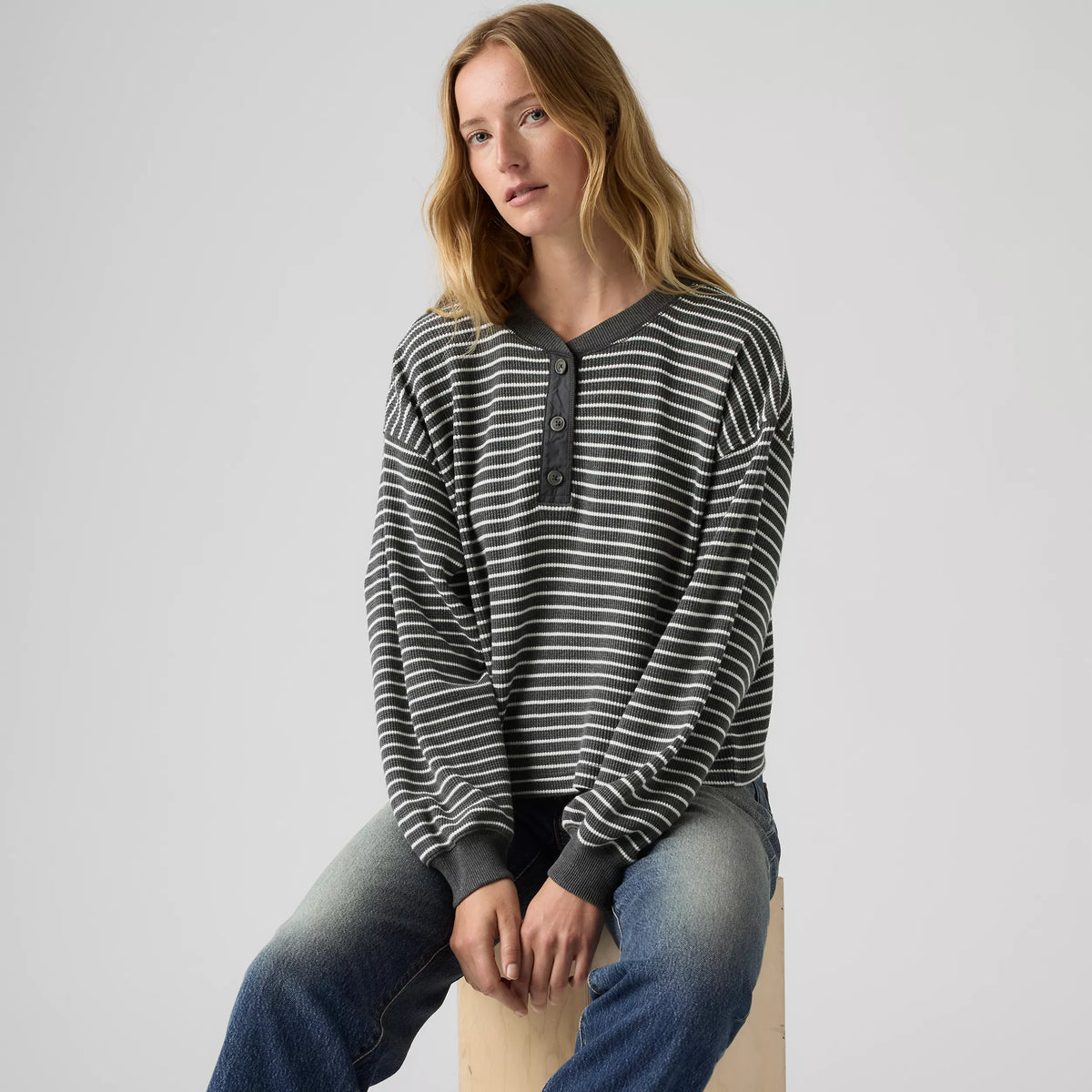 Levi's® Dry Goods 寬鬆長袖亨利領上衣 | 女裝