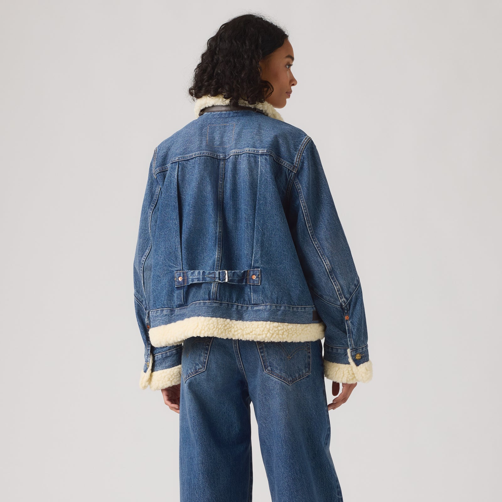 levi’s® x sacai women's sherpa jacket 008BM0002XS- Medium Indigo – Levi's Hong Kong