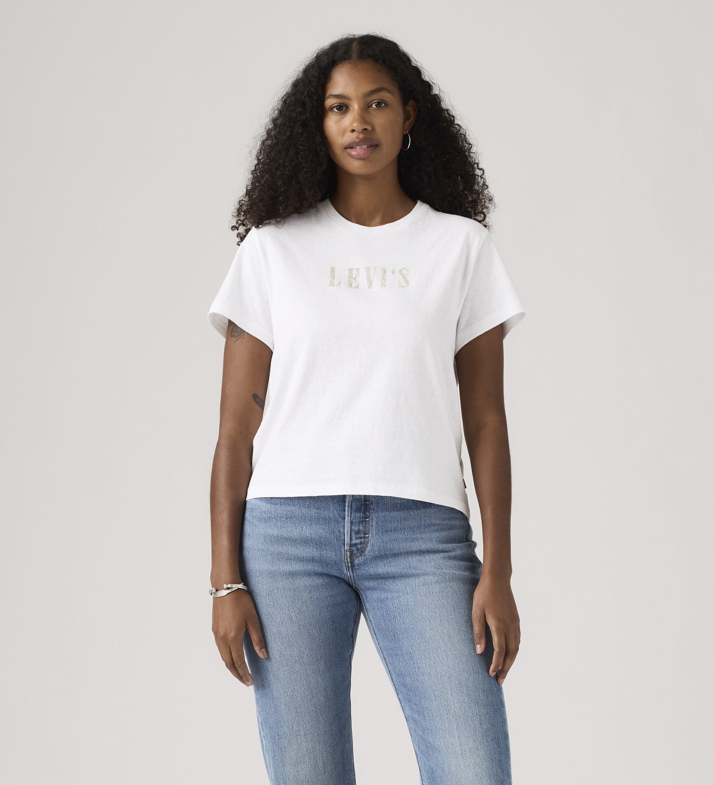 levi's® women's graphic classic tee A22260140L- White – Levi's Hong Kong