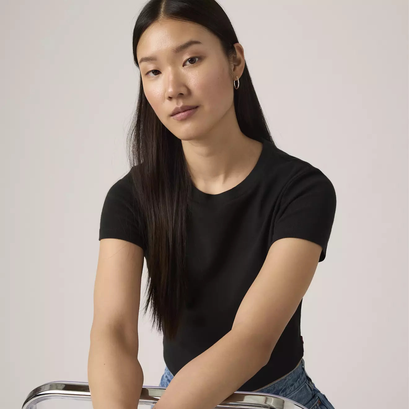 levi's® women's essential sporty t-shirt A74190001XS- Black – Levi's Hong Kong