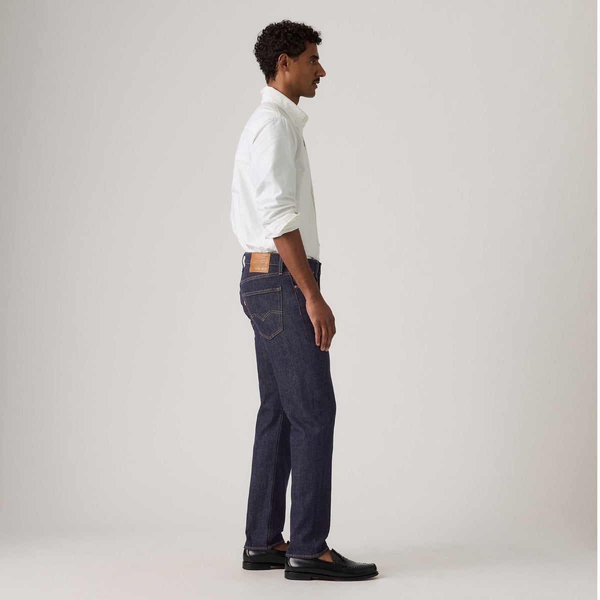 Levi's® 502™ Taper 錐形牛仔褲 | 男裝  