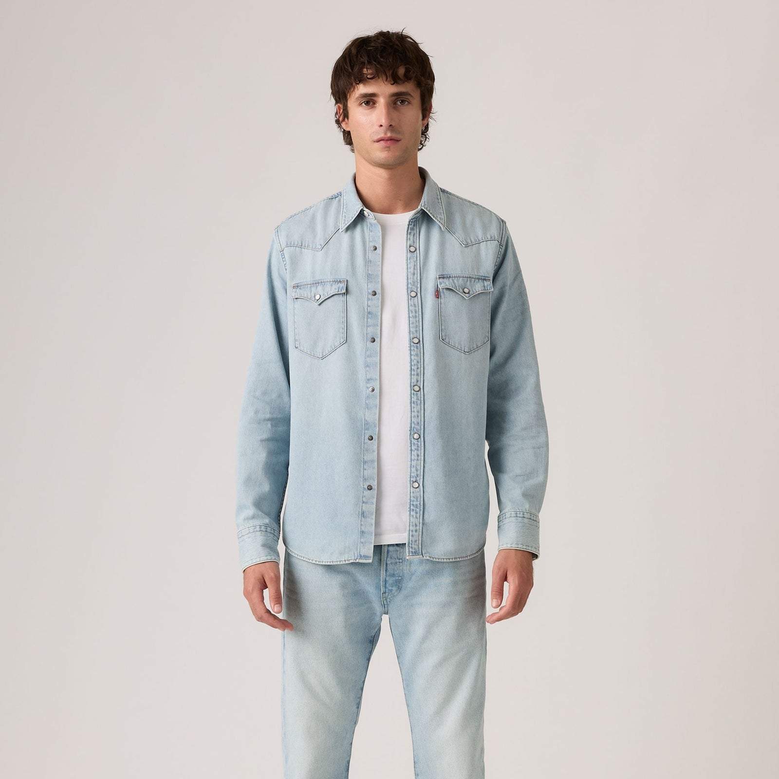 levi's® barstow 標準版型西部襯衫 | 男裝   857440118S- Medium Indigo – Levi's 香港