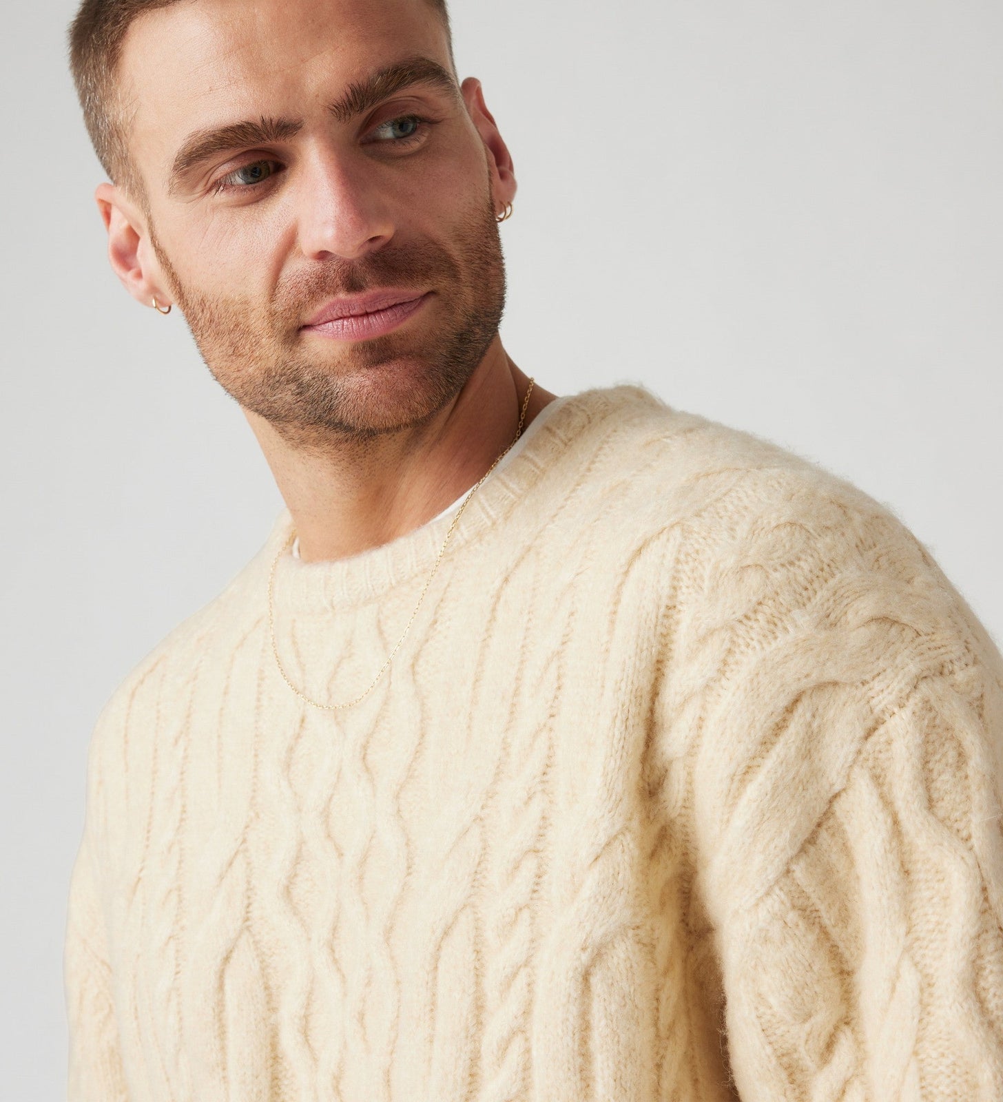 levi’s® men’s battery crewneck sweater A07080022XS- Egret – Levi's Hong Kong