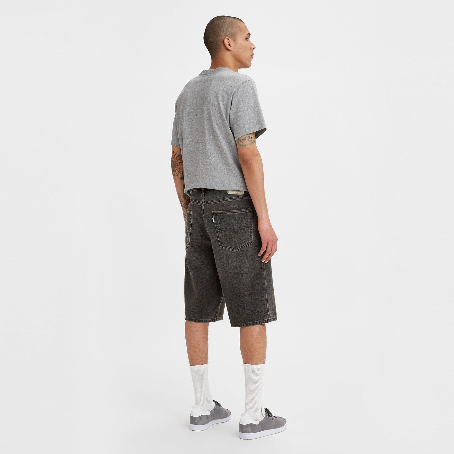 Levi's® Men's SilverTab™ 寬鬆牛仔短褲
