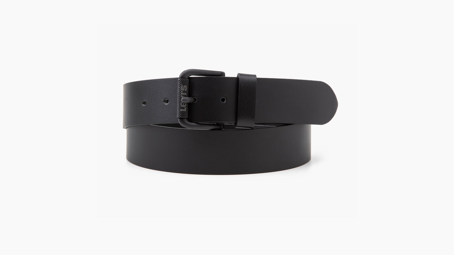 Levi's® Men's Textured Roller Buckle Belt