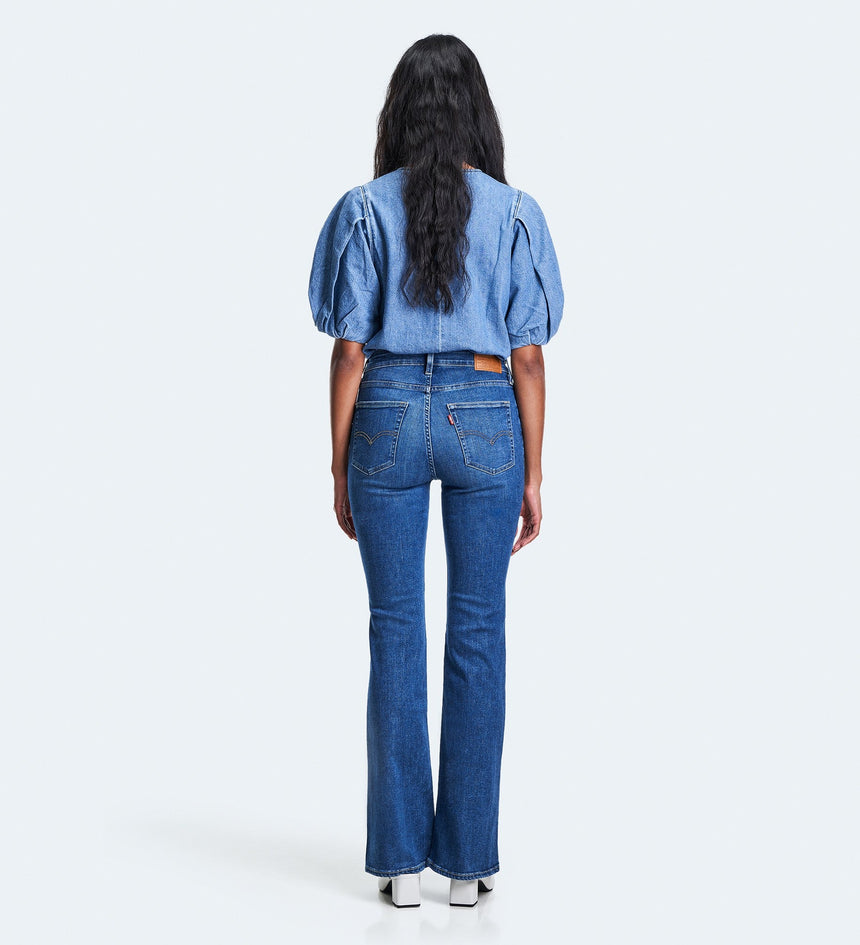 levi's® 726 高腰喇叭牛仔褲 | 女裝 A341000012328 Medium Indigo Worn In – Levi's 香港