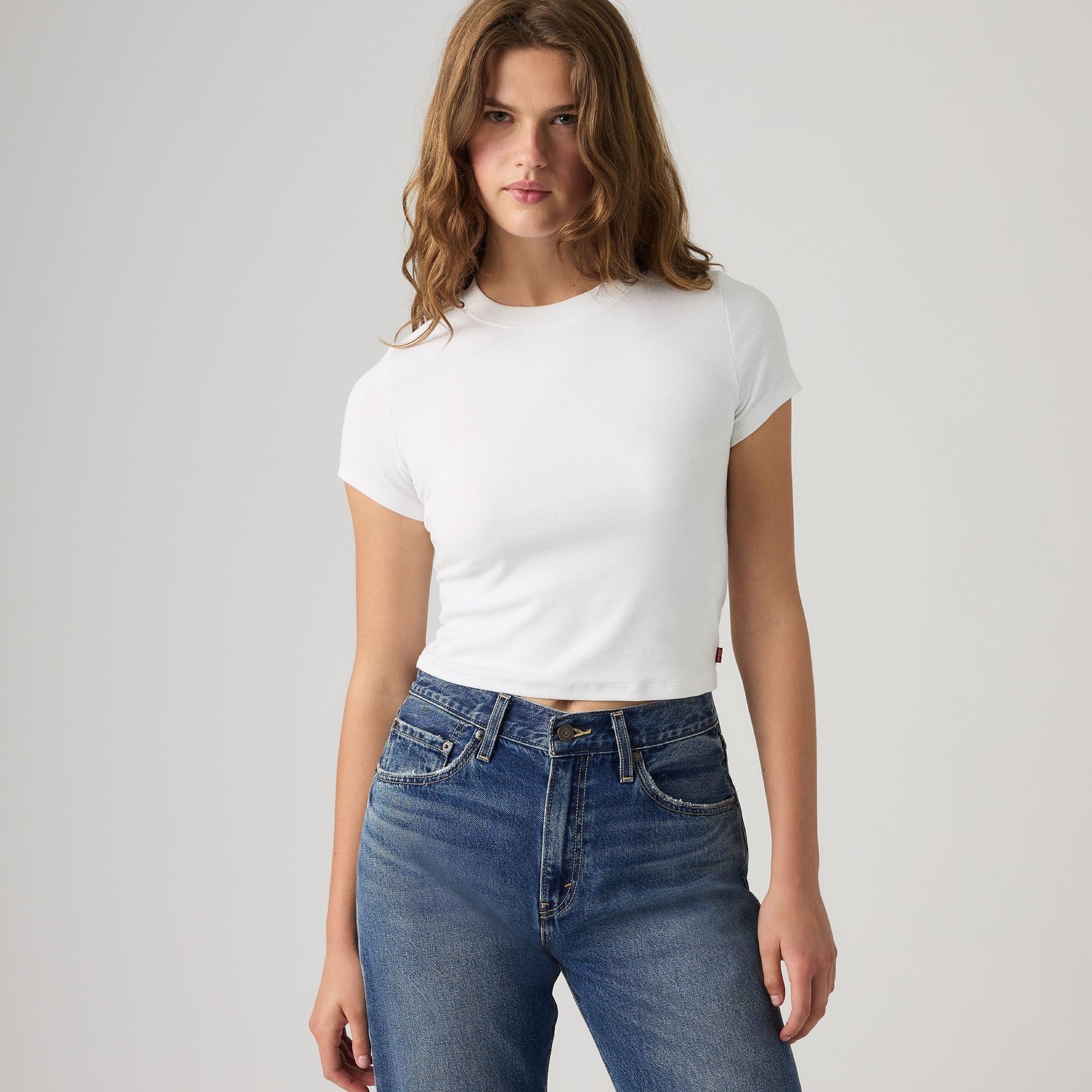 levi's® women's essential baby tee 0085R0000L- White – Levi's Hong Kong