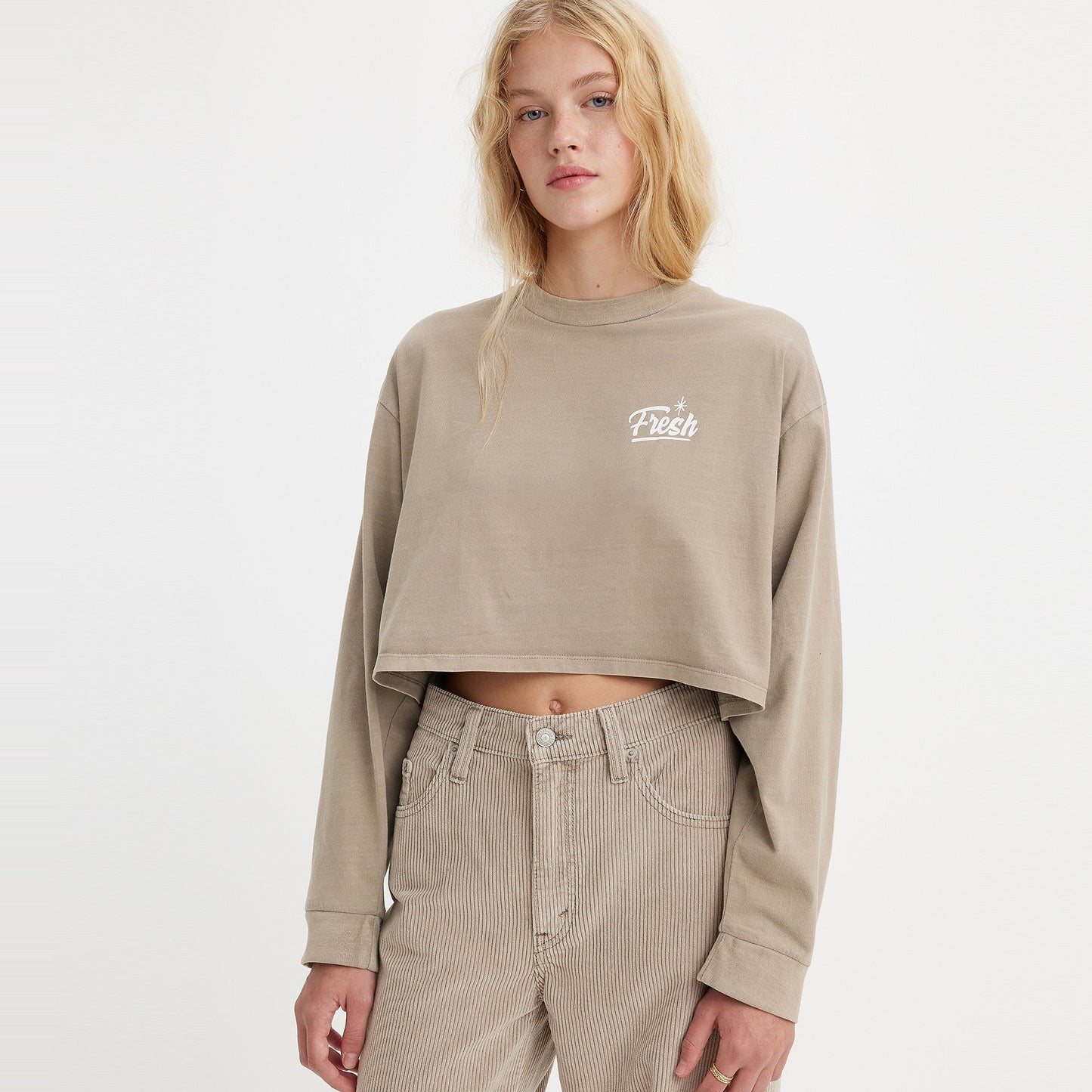 Levi's® Women's Graphic Long Sleeve Reese Cropped Tee