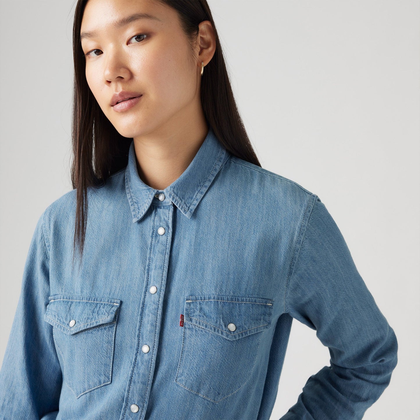 Levi's® 女士標誌性西裝恤衫