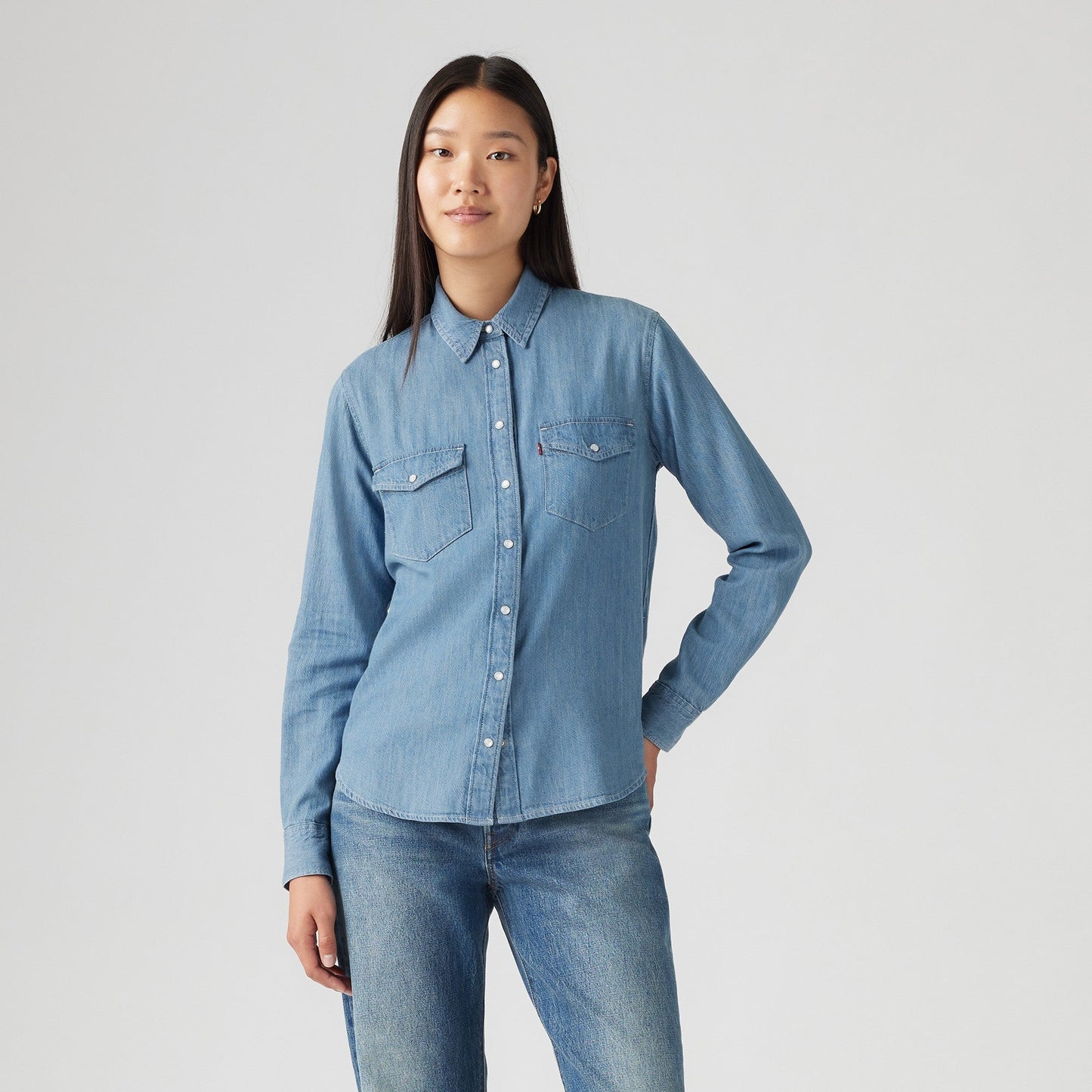 Levi's® 女士標誌性西裝恤衫