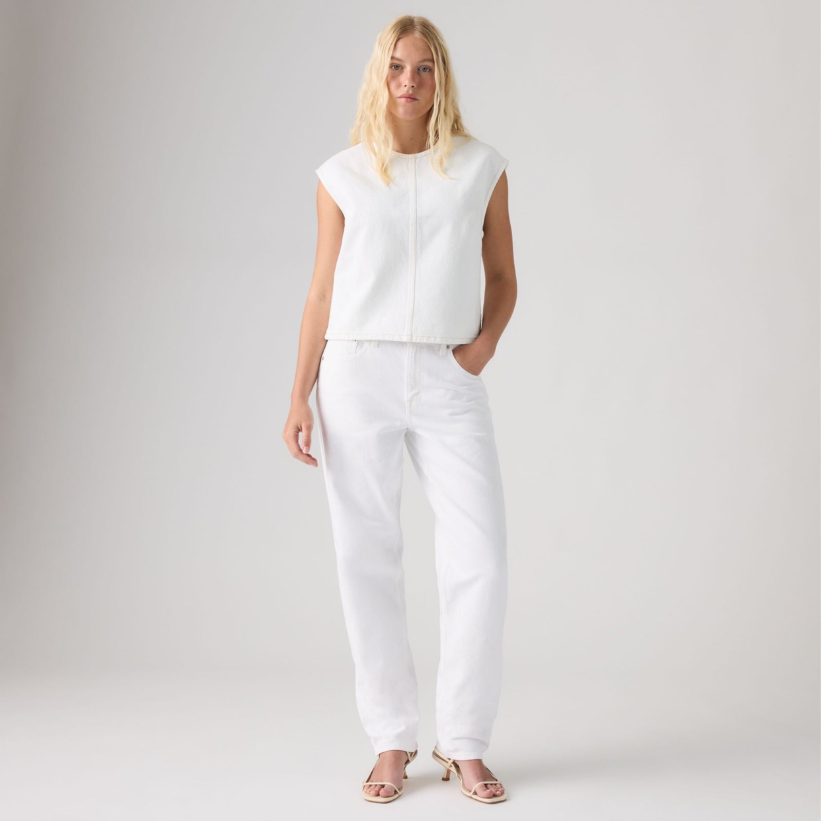 levi's® women's loose taper jeans 0083N00032429 White – Levi's Hong Kong