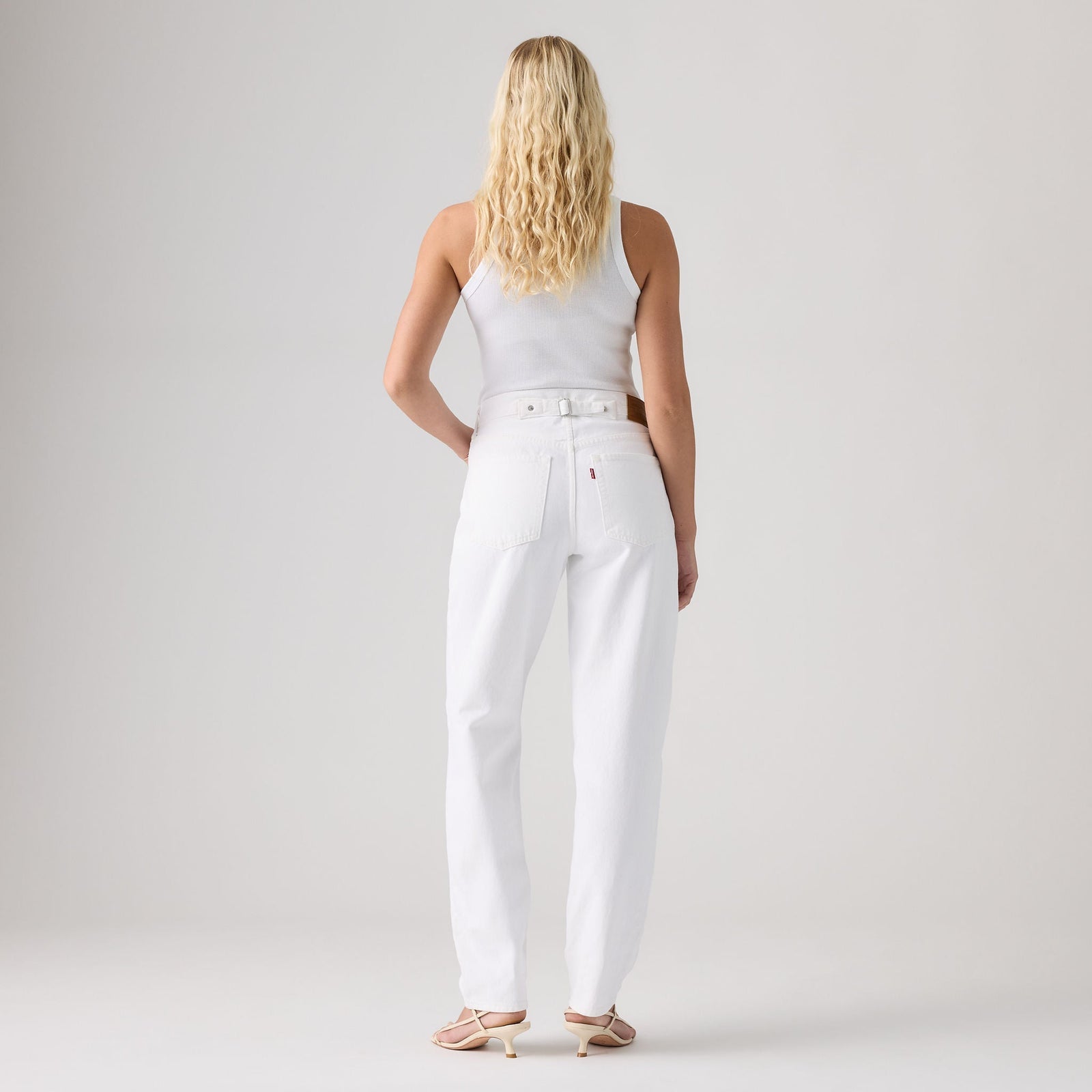levi's® women's loose taper jeans 0083N00032429 White – Levi's Hong Kong