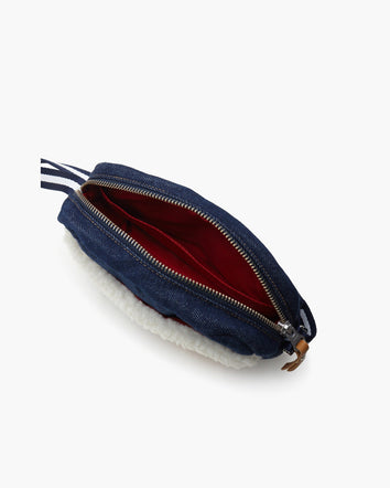 levi's® 新年設計斜背包 | 女裝 A53280000OS- RABBIT RINSE Indigo Rinse  – Levi's 香港