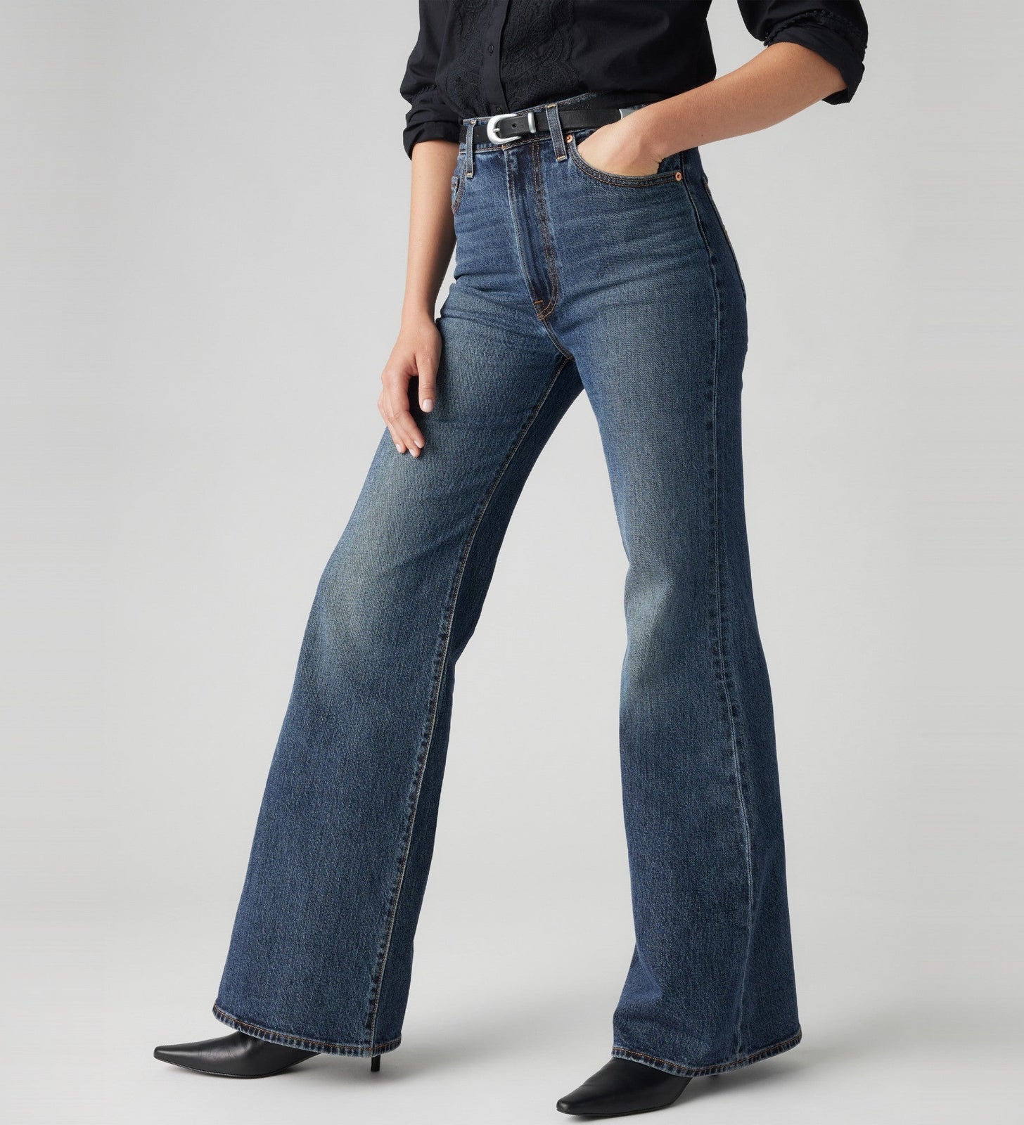 levi's® women's ribcage bell jeans A750300192330 Romantic Story – Levi's Hong Kong